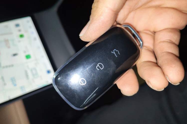 Used  L6 2023 125km MAX
