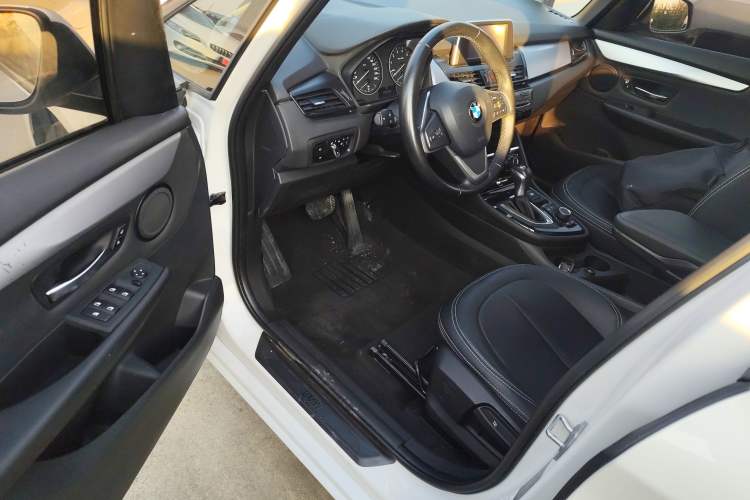 Used BMW 2 Series Active Tourer 2016 218i Fashion Model
