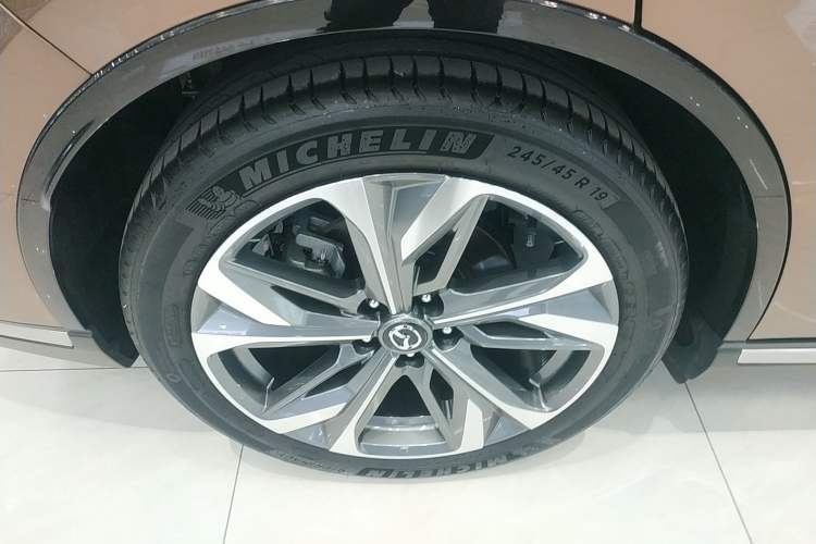 Used Mazda EZ-6 2024 Range-Extended 200 Luxury Edition