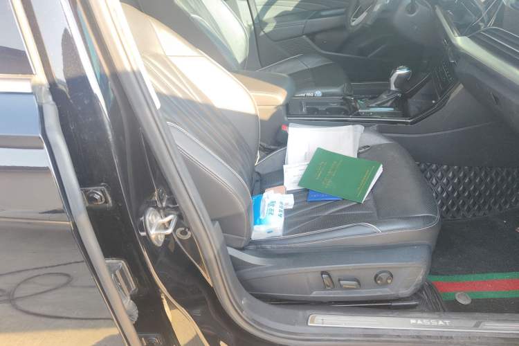 Used Volkswagen Passat 2022 330TSI Starry Luxury Edition
