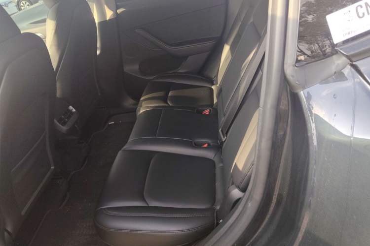 Used Tesla Model Y 2024 Rear-Wheel-Drive Version
