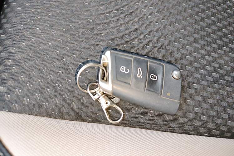 Used Volkswagen Tacqua 2023 200TSI DSG Joy-Connect Edition
