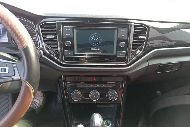 Used Volkswagen T-ROC 2018 280TSI DSG Two-Wheel-Drive Comfort Version China V Standard
