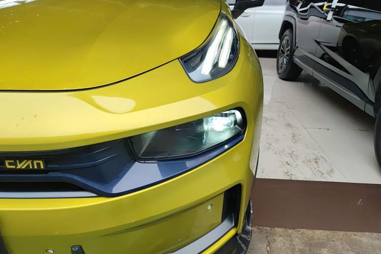 Used Lynk & Co 03 2019 03+ 2.0TD Automatic Wind-Chasing Edition