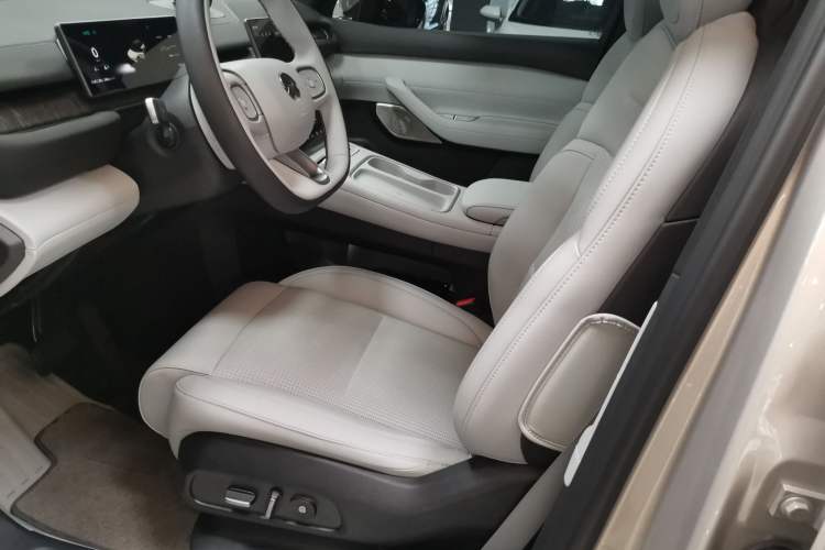 Used Nio ES6 2024 75 kWh
