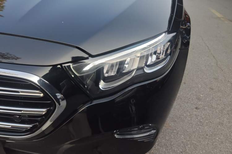 Used Mercedes-Benz E-Class 2025 Facelift E 300 L Luxury Edition
