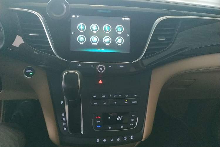 Used Buick GL8 2017 ES 28T Premium Version China V Standard
