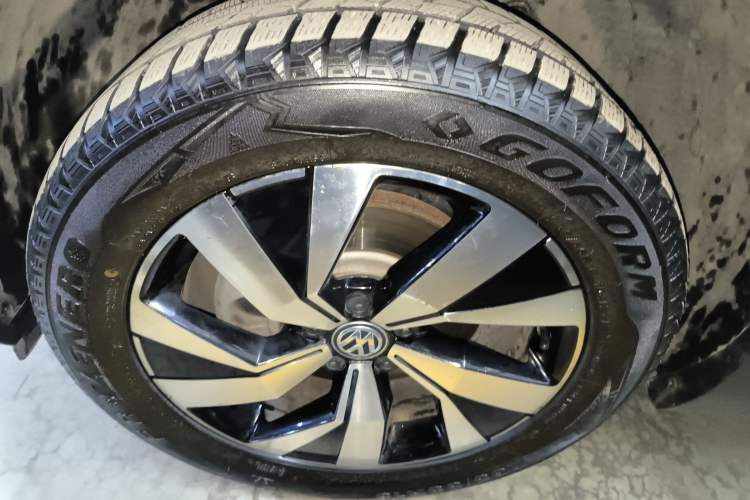 Used Volkswagen Tayron 2020 330TSI Two-Wheel Drive Luxury Smart Connectivity Version
