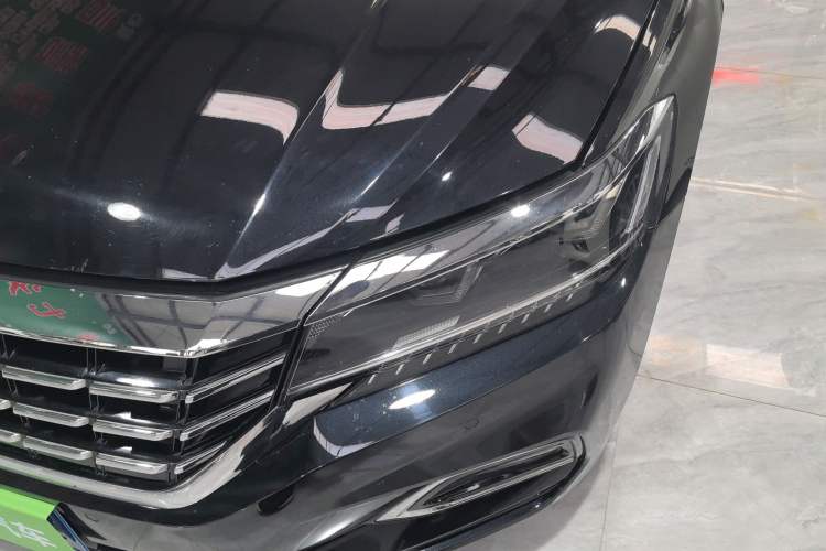 Used Volkswagen Passat 2020 330TSI Luxury Edition China VI