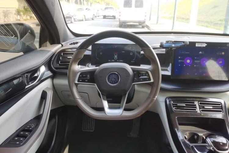 Used BYD Qin PLUS 2023 Champion Edition DM-i 55KM Leading Model
