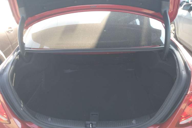 Used Mercedes-Benz C-Class 2018 C 180 L Fashion Edition Sport Version
