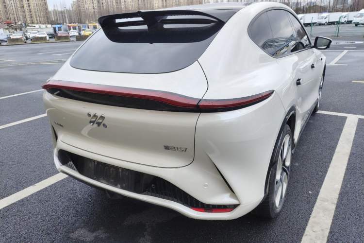 Used  LS7 2023 100kWh Lux Rear-Drive Version