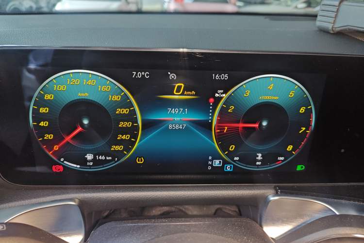 Used Mercedes-Benz GLB 2023 GLB 200 Fashion Model
