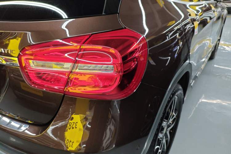 Used Mercedes-Benz GLA 2015 GLA 220 4MATIC Fashion Model
