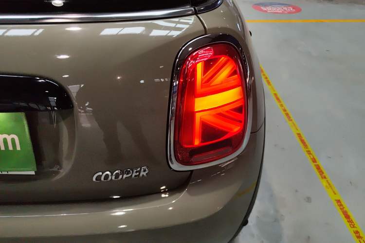 Used  MINI 2019 1.5T COOPER Classic Edition