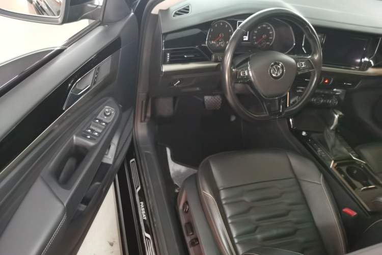 Used Volkswagen Passat 2019 330TSI Elite Edition China VI
