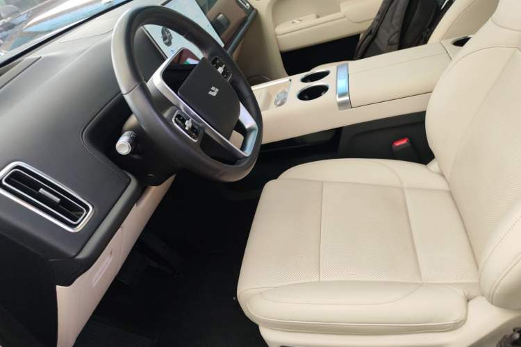 Used Li Auto L9 2024 Ultra Model
