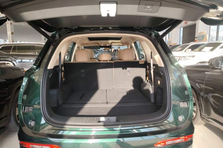 Used  E5 PLUS 2025 165 km Long-Range Version PLUS 7-Seater
