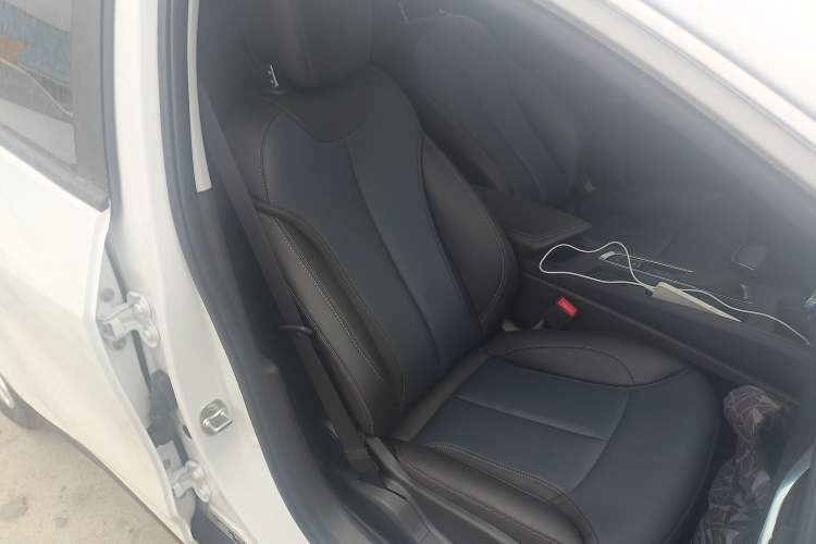 Used Buick Velite 6 2023 Revised Version 430 km Range – Commuter Edition
