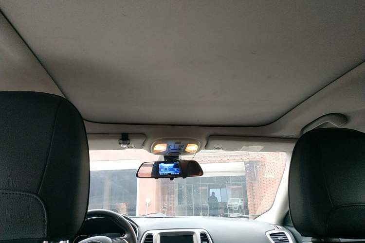 Used  Compass 2017 200T Automatic Family Edition