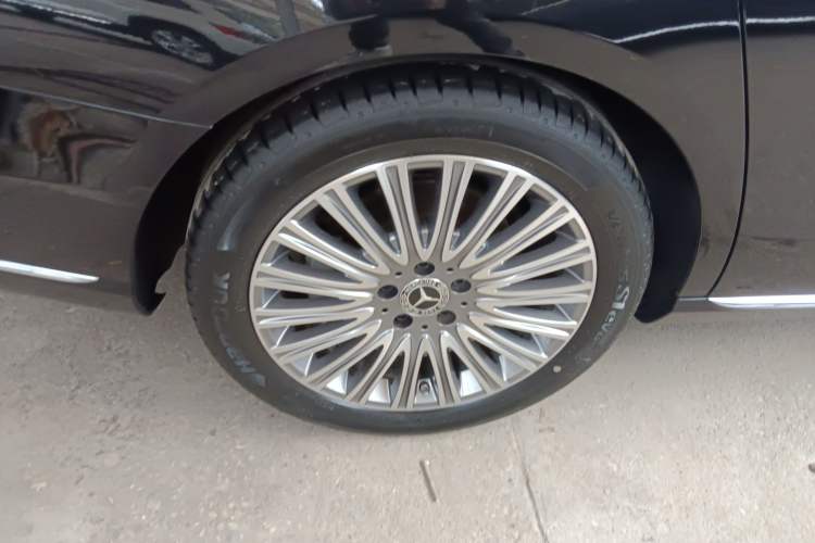 Used Mercedes-Benz E-Class 2020 Facelift E 300 L Stylish Edition
