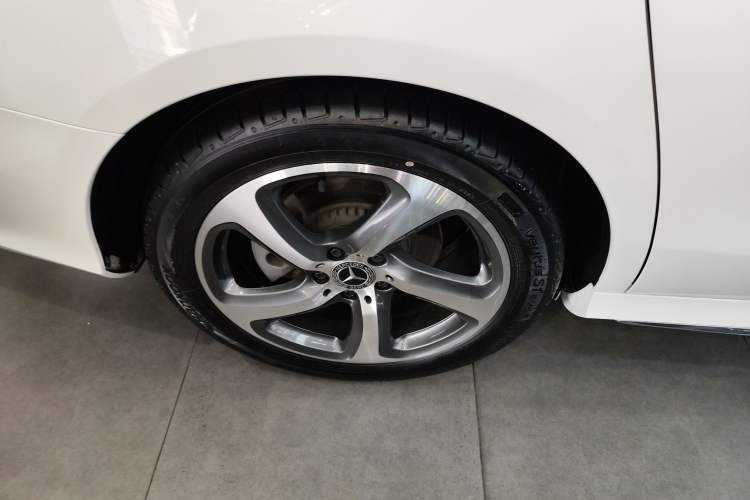 Used Mercedes-Benz E-Class 2018 Restyled E 300 L Sport Luxury Edition