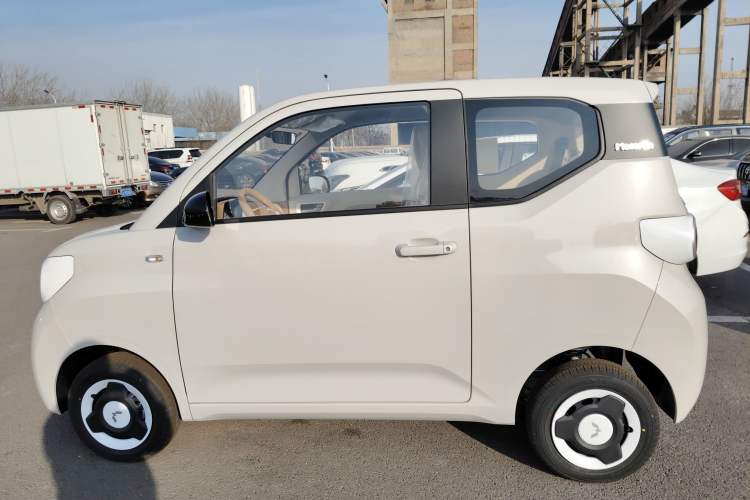 Used Wuling Hongguang MINIEV 2024 3rd Generation 215km Youth Edition

