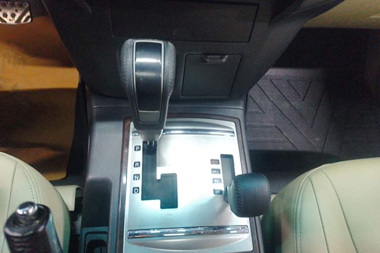 Used Mitsubishi Pajero 2019 V97 3.8L 5-Door GLS Sunroof Dual Differential – Middle East
