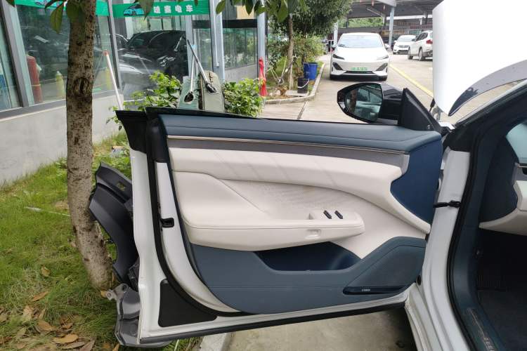 Used Zeekr 001 2024 WE Edition 100 kWh Rear-Drive