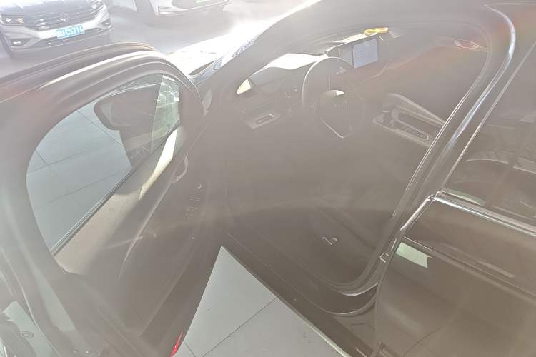 Used Geely Auto Preface 2023 2.0TD Luxury Version
