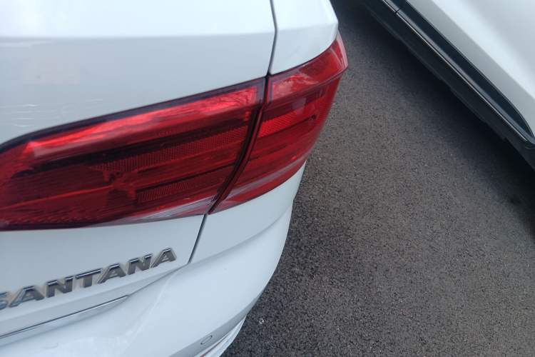 Used Volkswagen Santana 2015 Haval H6 1.6L Automatic Comfort Model
