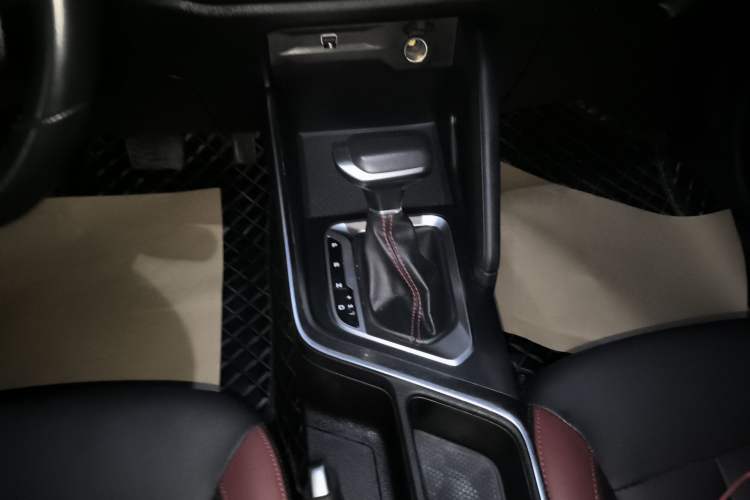 Used Geely Auto Vision X3 2021 PRO 1.5L CVT Deluxe Model
