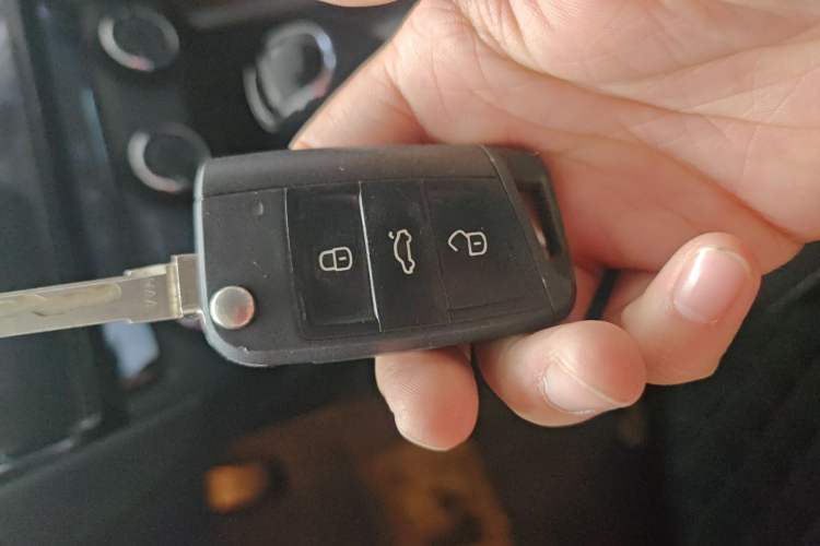 Used Skoda Octavia 2019 1.5L Automatic Smart Drive Luxury Edition China VI Standard
