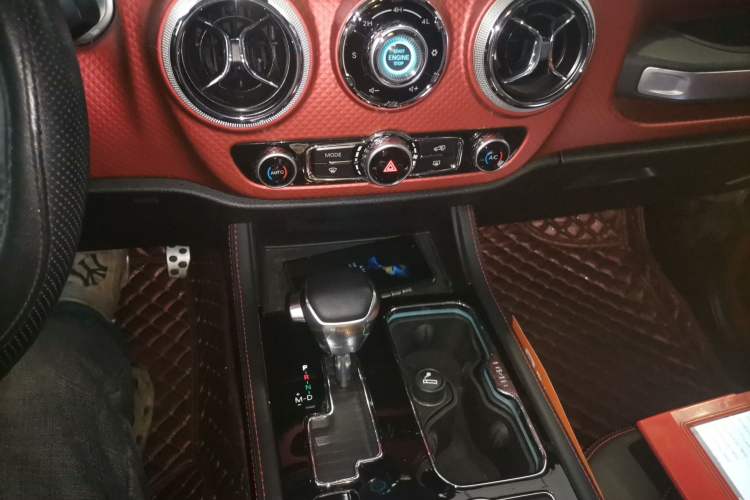 Used BAIC Off-Road BJ40 2019 PLUS 2.3T Automatic Four-Wheel Drive Premium Edition China VI