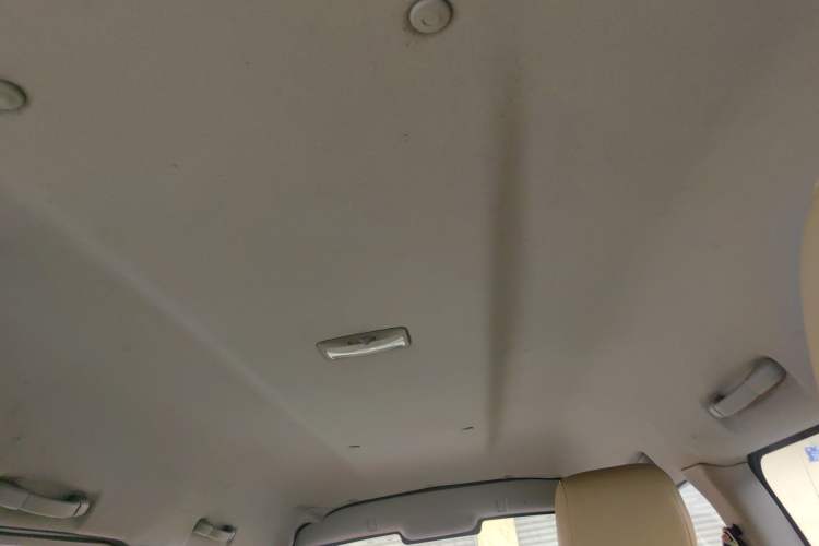 Used FORTHING Lingzhi 2015 V3 1.5L 7-Seater Luxury Model
