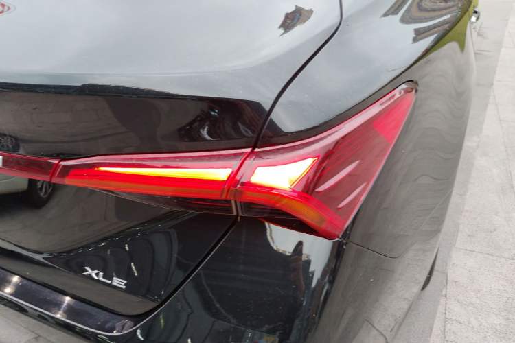 Used Toyota Avalon 2019 2.0L XLE Premium Edition China VI