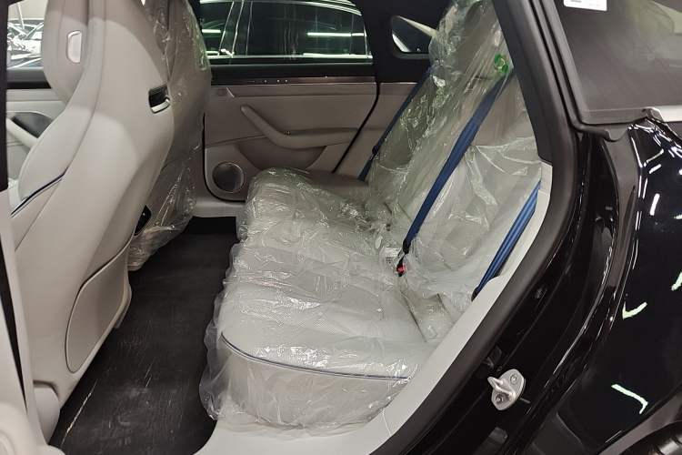 Used Hima Luxeed S7 2024 Pro Model
