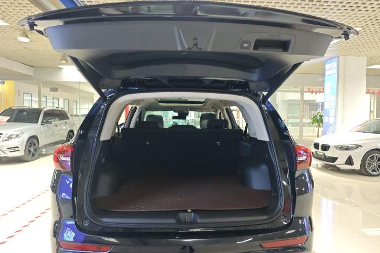 Used Buick Envision 2022 Encore Plus 652T Five-Seat Luxury Model
