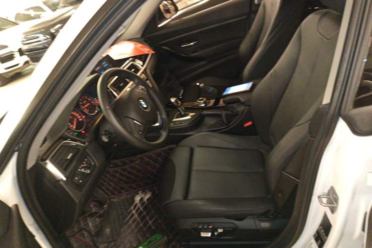 Used BMW 3 Series GT 2019 320i Sport Edition
