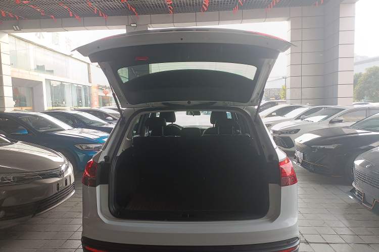 Used Volkswagen Tayron 2019 330TSI Two-Wheel-Drive Luxury Version China V Emission Standard
