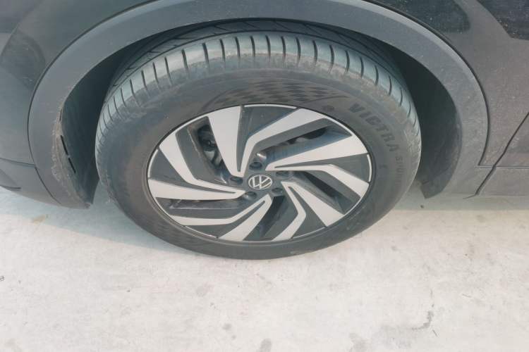 Used Volkswagen Tiguan L 2024 330TSI Automatic Two-Wheel Drive Smart Edition
