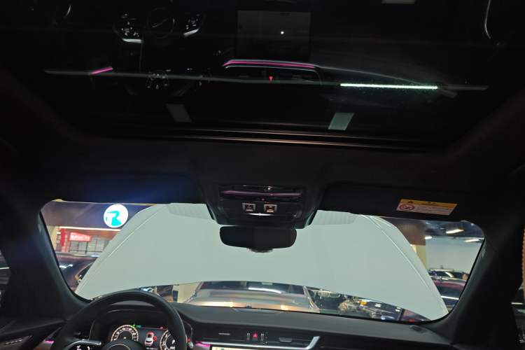 Used Jaguar F-PACE 2024 P250 R-Dynamic SE
