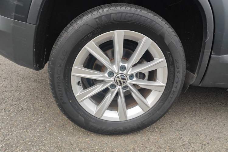 Used Volkswagen Tiguan 2017 300TSI Automatic Two-Wheel Drive Silk Road Comfort Edition