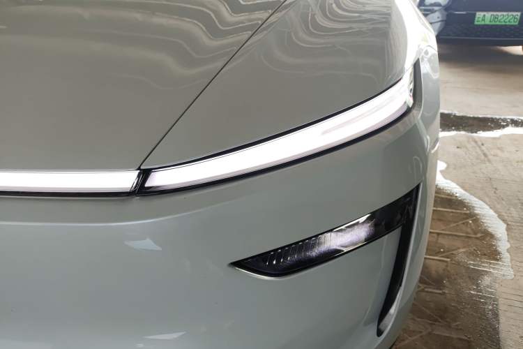 Used Tesla Model Y 2025 Rear-Wheel Drive First Edition
