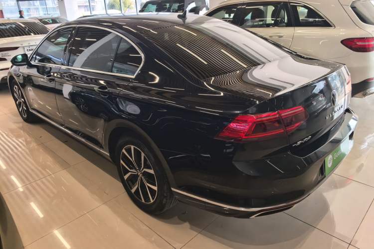 Used Volkswagen Magotan 2020 330TSI DSG Leading Model
