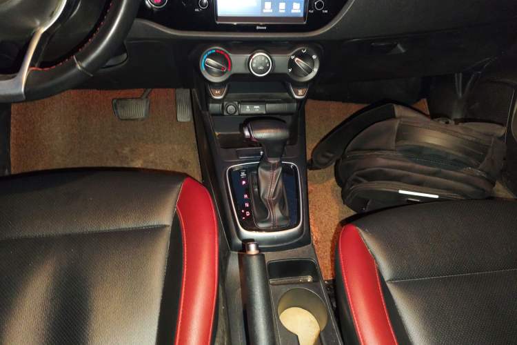 Used Kia KX Cross 2018 1.6L Automatic Dynamic Sunroof Version
