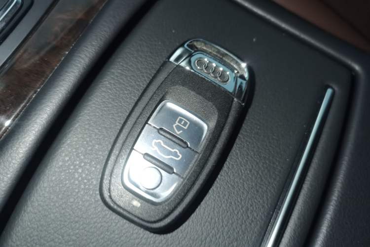 Used Audi A6L 2018 30th Anniversary Edition 35 TFSI Fashion Model