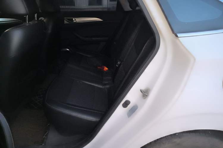 Used Changan Eado 2019 High-Energy Edition 1.6L GDI Manual Pioneer Model China VI Standard