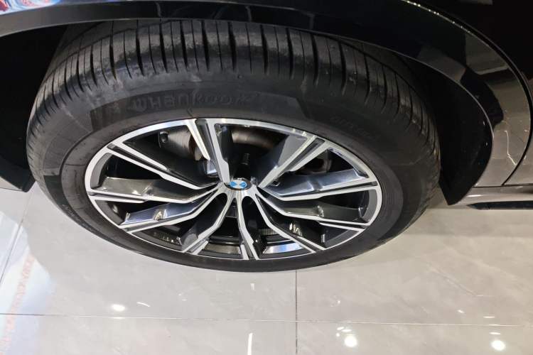 Used BMW X5 2022 Restyled xDrive 30Li Luxury Version M Sport Package
