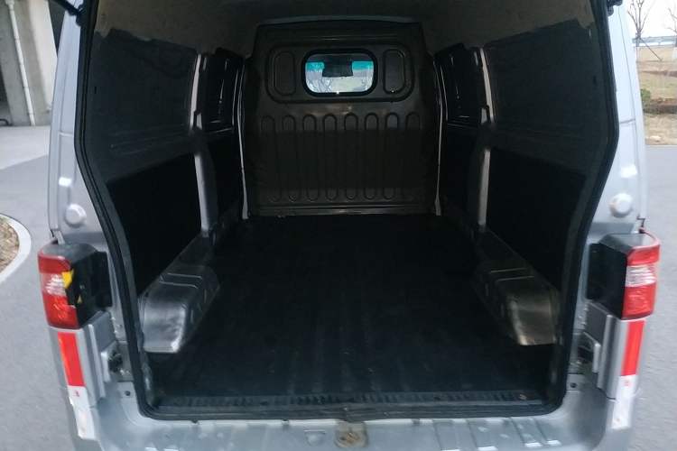 Used Jinbei Hiace X30 CNG 2021 1.5L Natural Gas Standard Van SWCC15M
